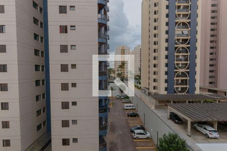 Vista de apartamento à venda com 2 quartos, 77m² em Mansões Santo Antônio, Campinas