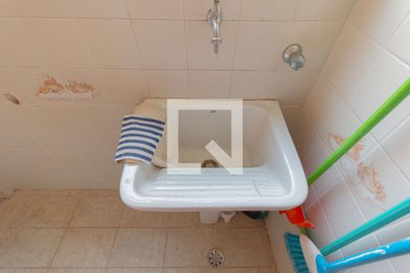 Apartamento à venda com 77m², 2 quartos e 1 vagaÁrea de Serviço