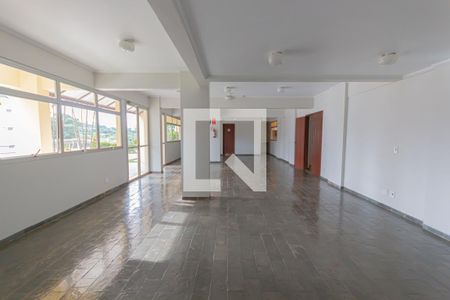 Apartamento à venda com 77m², 2 quartos e 1 vagaÁrea comum