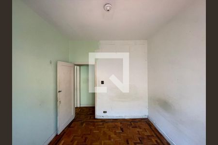 Casa à venda com 196m², 4 quartos e 1 vaga