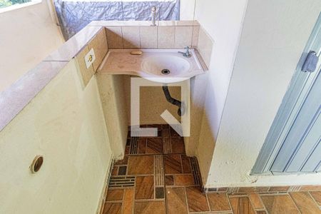 Casa à venda com 600m², 3 quartos e 4 vagasBanheiro externo