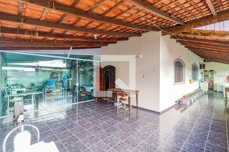 Casa à venda com 600m², 3 quartos e 4 vagasVaranda