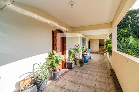 Casa à venda com 600m², 3 quartos e 4 vagasCorredor lateral