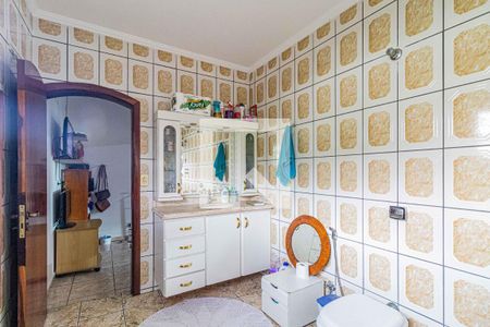 Casa à venda com 600m², 3 quartos e 4 vagasSuite 1 - Banheiro