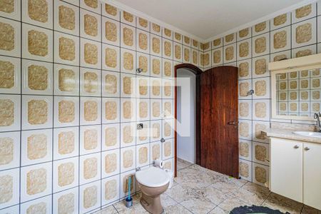 Casa à venda com 600m², 3 quartos e 4 vagasSuite 2 - Banheiro