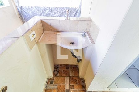 Casa à venda com 600m², 3 quartos e 4 vagasBanheiro externo