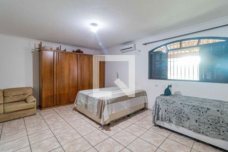 Casa à venda com 600m², 3 quartos e 4 vagasSuite 1