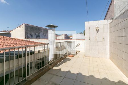 Casa à venda com 262m², 3 quartos e 3 vagas Casa à venda com 262m², 3 quartos e 3 vagasTerraço