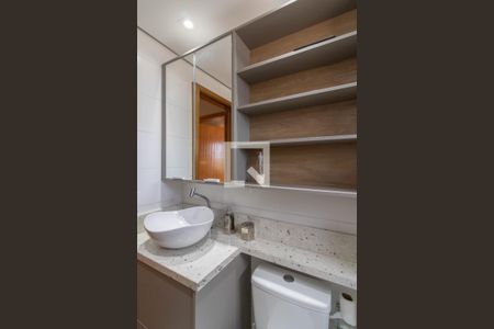 Apartamento à venda com 50m², 2 quartos e 1 vaga Apartamento à venda com 50m², 2 quartos e 1 vagaBanheiro