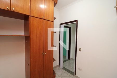 Quarto 2 de casa para alugar com 3 quartos, 180m² em Jardim Santa Adélia, São Paulo