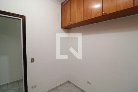 Quarto 2 de casa para alugar com 3 quartos, 180m² em Jardim Santa Adélia, São Paulo
