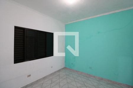 Quarto de casa para alugar com 3 quartos, 180m² em Jardim Santa Adélia, São Paulo