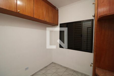 Quarto 2 de casa para alugar com 3 quartos, 180m² em Jardim Santa Adélia, São Paulo