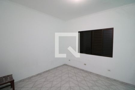 Quarto de casa para alugar com 3 quartos, 180m² em Jardim Santa Adélia, São Paulo
