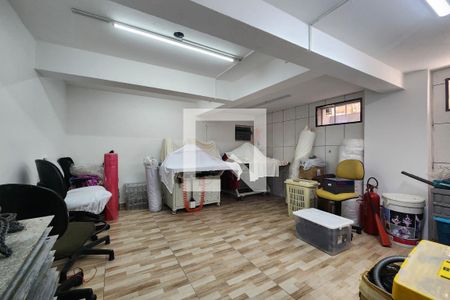 Casa à venda com 280m², 3 quartos e 4 vagasdepósito 