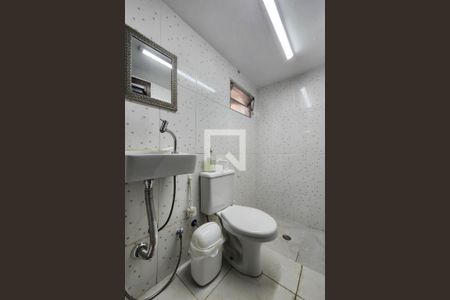 Casa à venda com 280m², 3 quartos e 4 vagasBanheiro