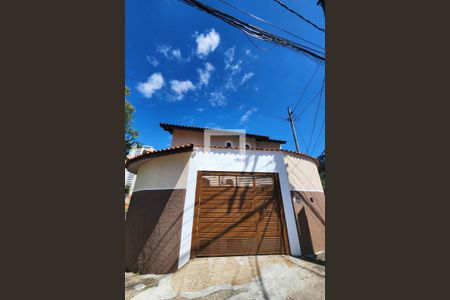 Casa à venda com 280m², 3 quartos e 4 vagasFachada