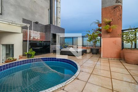 Apartamento para alugar com 360m², 3 quartos e 5 vagas Apartamento para alugar com 360m², 3 quartos e 5 vagasVaranda Gourmet