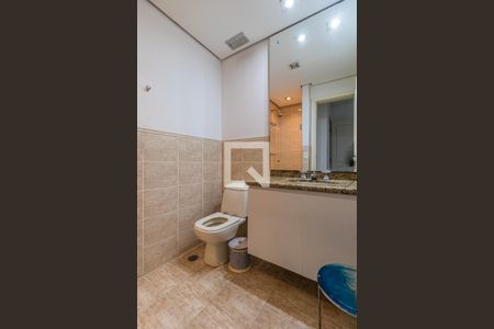 Apartamento para alugar com 360m², 3 quartos e 5 vagas Apartamento para alugar com 360m², 3 quartos e 5 vagasBanheiro da Suíte 3