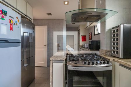 Apartamento para alugar com 360m², 3 quartos e 5 vagas Apartamento para alugar com 360m², 3 quartos e 5 vagasCozinha