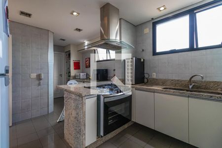 Apartamento para alugar com 360m², 3 quartos e 5 vagas Apartamento para alugar com 360m², 3 quartos e 5 vagasCozinha