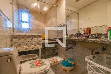 Apartamento para alugar com 360m², 3 quartos e 5 vagas Apartamento para alugar com 360m², 3 quartos e 5 vagasBanheiro da Suíte 1