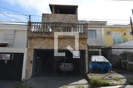 Casa à venda com 290m², 4 quartos e 2 vagasFachada