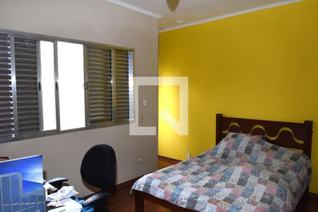 Casa à venda com 290m², 4 quartos e 2 vagasSuíte 3