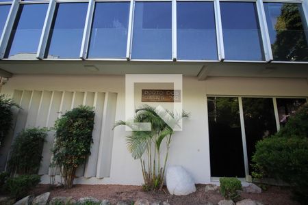 Apartamento à venda com 75m², 2 quartos e sem vagaFachada