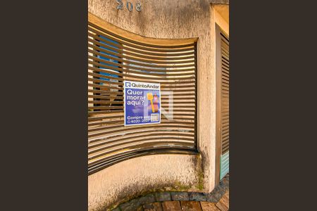 Casa à venda com 267m², 3 quartos e 4 vagas Casa à venda com 267m², 3 quartos e 4 vagasPlaca