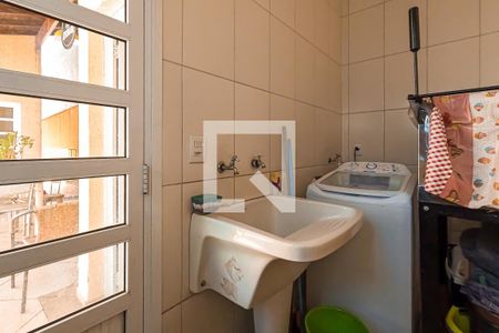 Casa à venda com 267m², 3 quartos e 4 vagas Casa à venda com 267m², 3 quartos e 4 vagasÁrea de Serviço