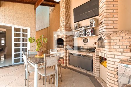 Casa à venda com 267m², 3 quartos e 4 vagas Casa à venda com 267m², 3 quartos e 4 vagasChurrasqueira