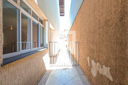 Casa à venda com 267m², 3 quartos e 4 vagas Casa à venda com 267m², 3 quartos e 4 vagasEntrada