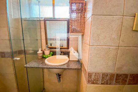 Apartamento para alugar com 200m², 2 quartos e sem vaga Apartamento para alugar com 200m², 2 quartos e sem vagaBanheiro do andar