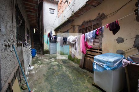 Casa à venda com 512m², 2 quartos e 2 vagas Casa à venda com 512m², 2 quartos e 2 vagasQuintal