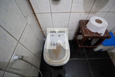 Casa à venda com 512m², 2 quartos e 2 vagas Casa à venda com 512m², 2 quartos e 2 vagasBanheiro