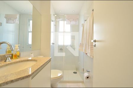 Apartamento à venda com 54m², 2 quartos e 2 vagasBanheiro Social