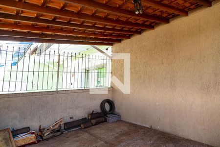 Casa à venda com 180m², 2 quartos e 2 vagas Casa à venda com 180m², 2 quartos e 2 vagasGaragem