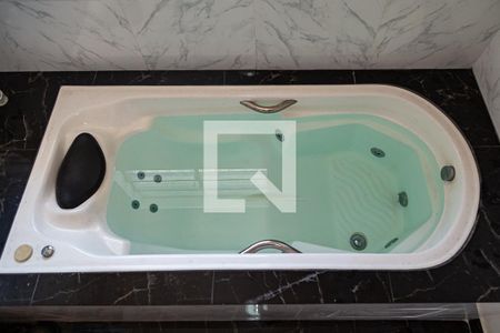 Casa à venda com 180m², 2 quartos e 2 vagas Casa à venda com 180m², 2 quartos e 2 vagasBanheiro da Suíte 1 - Banheira