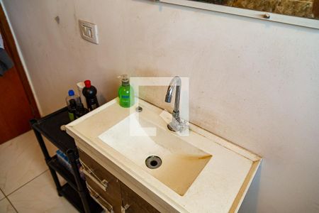 Casa à venda com 180m², 2 quartos e 2 vagas Casa à venda com 180m², 2 quartos e 2 vagasBanheiro Social - Pia