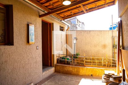 Casa à venda com 180m², 2 quartos e 2 vagas Casa à venda com 180m², 2 quartos e 2 vagasEspaço Gourmet