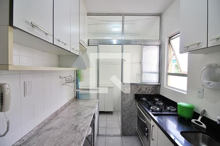 Apartamento à venda com 68m², 2 quartos e 1 vagaCozinha