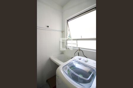 Apartamento à venda com 68m², 2 quartos e 1 vagaÁrea de Serviço