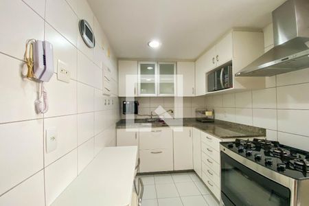 Apartamento para alugar com 117m², 3 quartos e 2 vagasCozinha