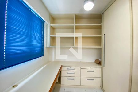 Apartamento para alugar com 117m², 3 quartos e 2 vagasQuarto de Serviço