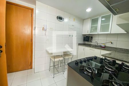 Apartamento para alugar com 117m², 3 quartos e 2 vagasCozinha