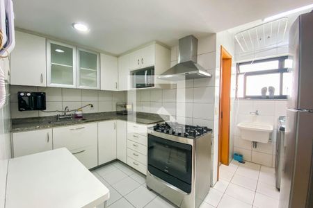 Apartamento para alugar com 117m², 3 quartos e 2 vagasCozinha