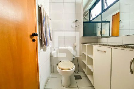 Apartamento para alugar com 117m², 3 quartos e 2 vagasBanheiro da suíte