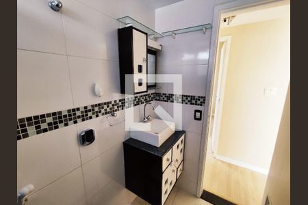 Apartamento para alugar com 64m², 2 quartos e 1 vaga Apartamento para alugar com 64m², 2 quartos e 1 vagaBanheiro