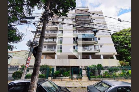 Apartamento para alugar com 64m², 2 quartos e 1 vaga Apartamento para alugar com 64m², 2 quartos e 1 vagaFachada